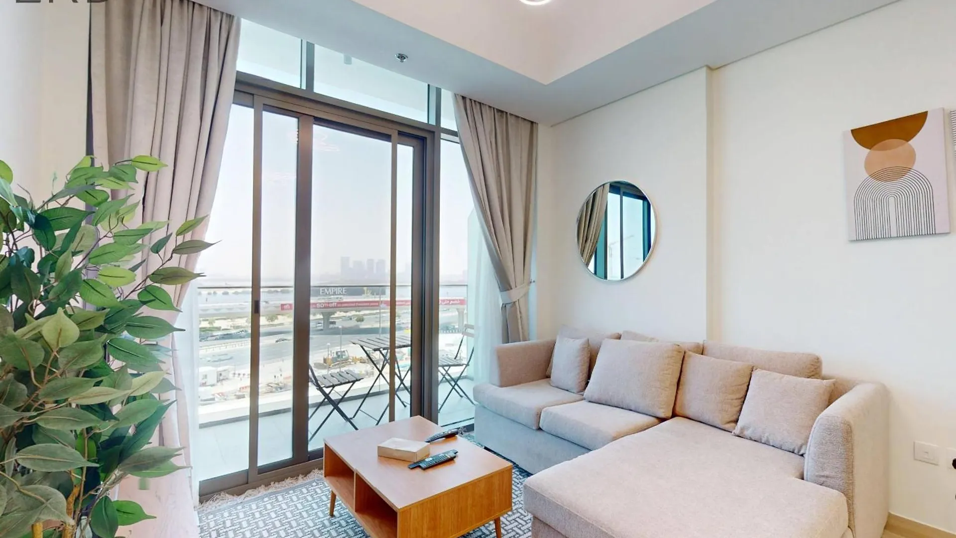 Modern 1Br With Canal View Dubai Apartment